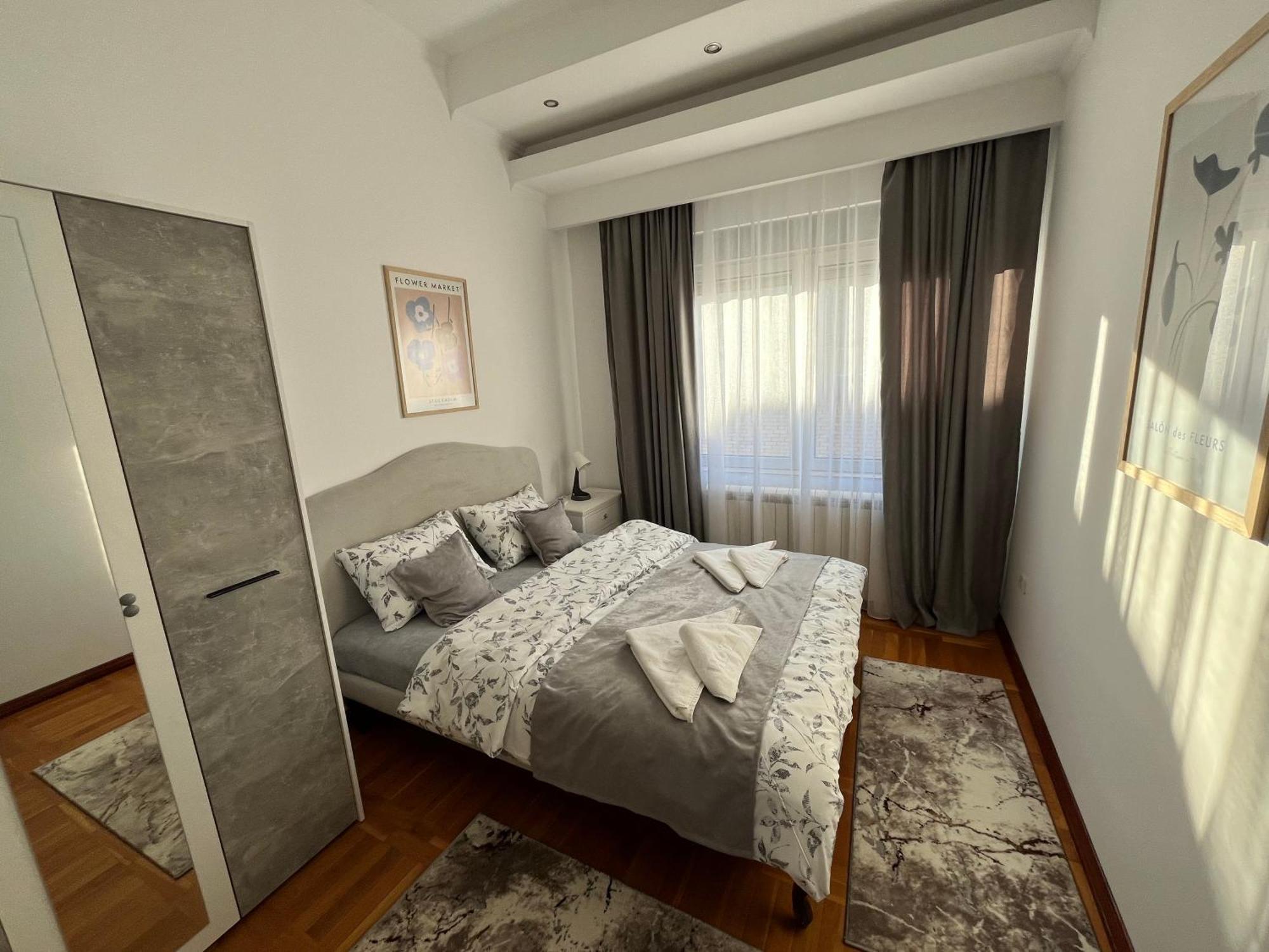 Airport Sky Apartments Lux II Belgrad Exteriör bild